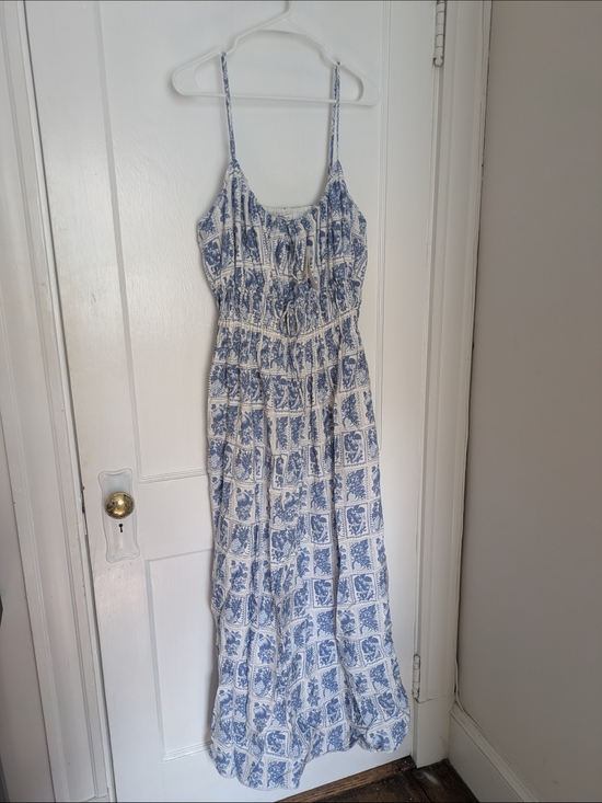 Abercrombie & Fitch Dresses & Skirts - Blue & White Printed Maxi Dress - Lightweight Summer Sundress